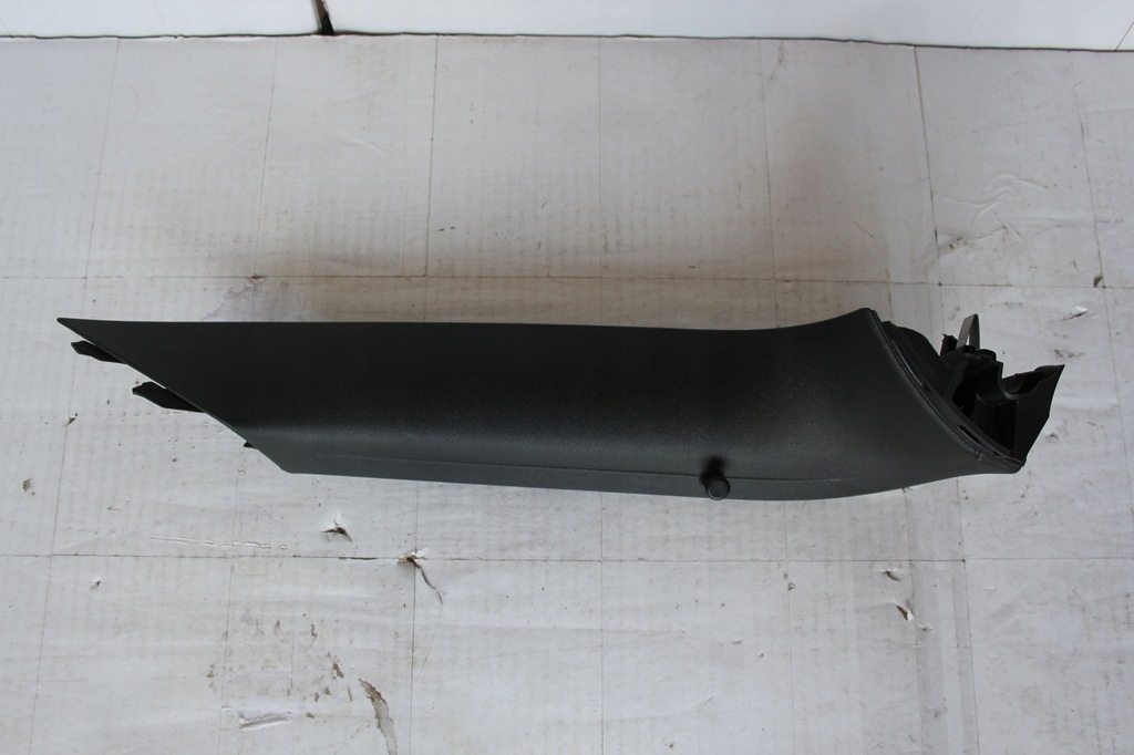 фото №1, Оббивка кришки багажника vw tiguan 5n0867703b