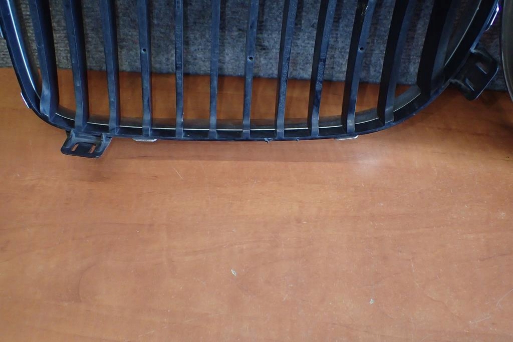 фото №5, Решітка радіатора бампера права ліва bmw 3 e90 lift 08-