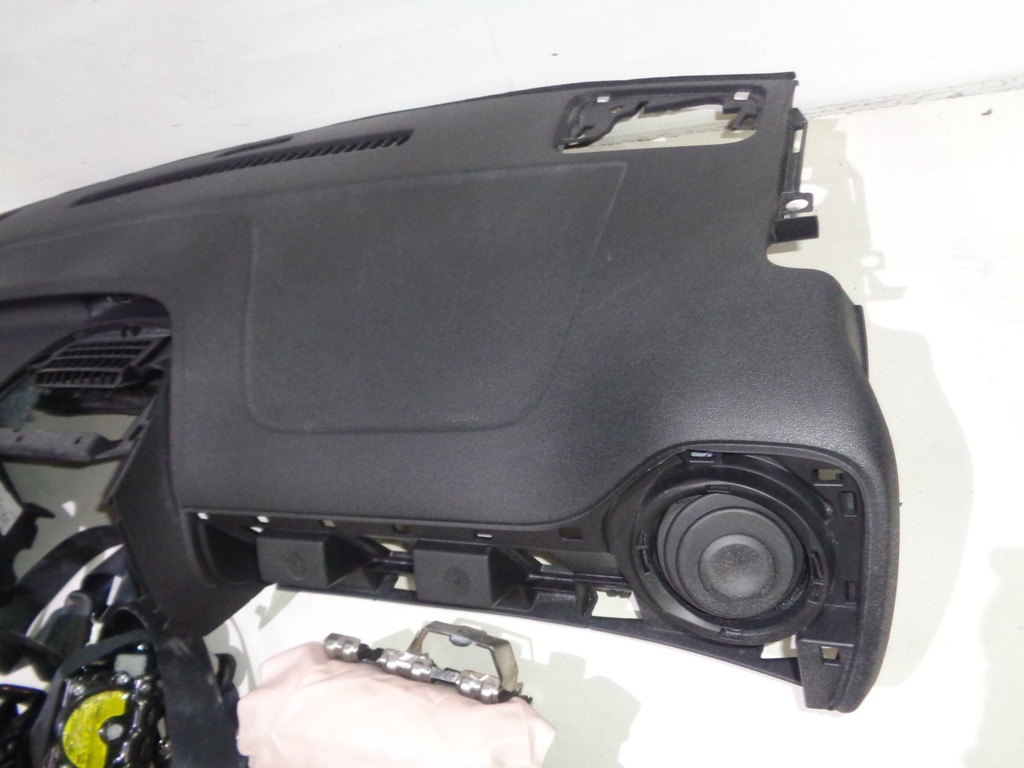 фото №3, Citroen c1 панель приладів консоль подушка безпеки ремені комплект