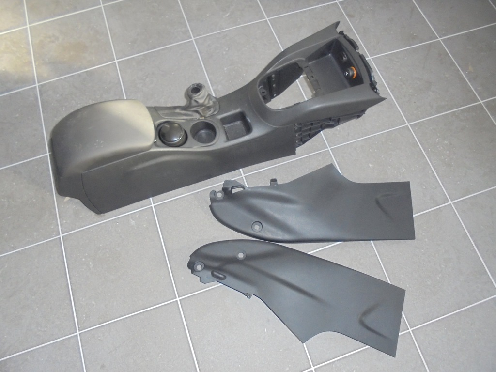 фото №6, Подлокотник консоль citroen c4 ii b7 2010-2017