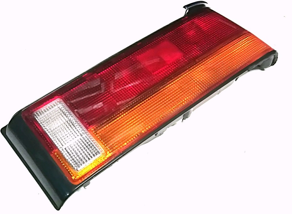 фото №1, Лампа задняя правая mazda 323