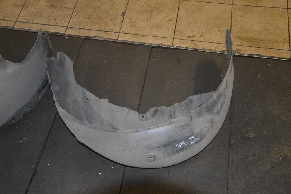 фото №1, Подкрылок правый задняя audi tt 8n