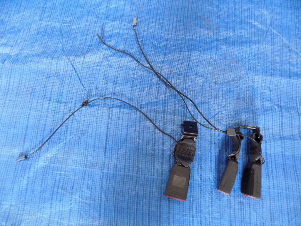 фото №2, Клипсы клипса поперечина ремней задняя hb astra v k