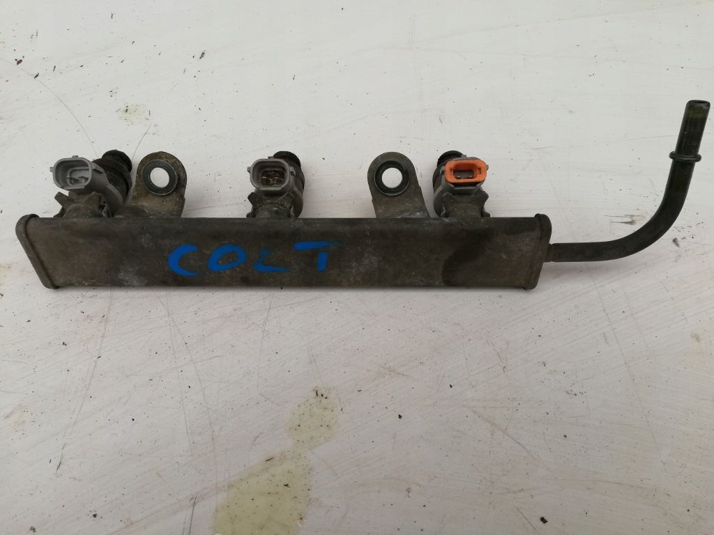 фото №1, Mitsubishi colt 04-08 1.1b молдинг упорскування