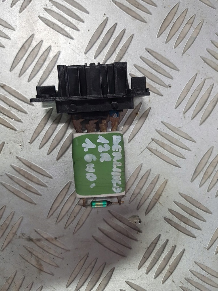 фото №1, Резистор резистор вентилятор berlingo partner iii