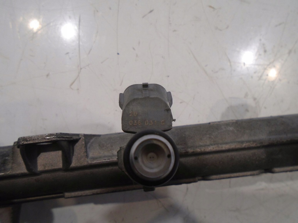 фото №4, Молдинг впрыскная seat ibiza ii fl 036133319aa