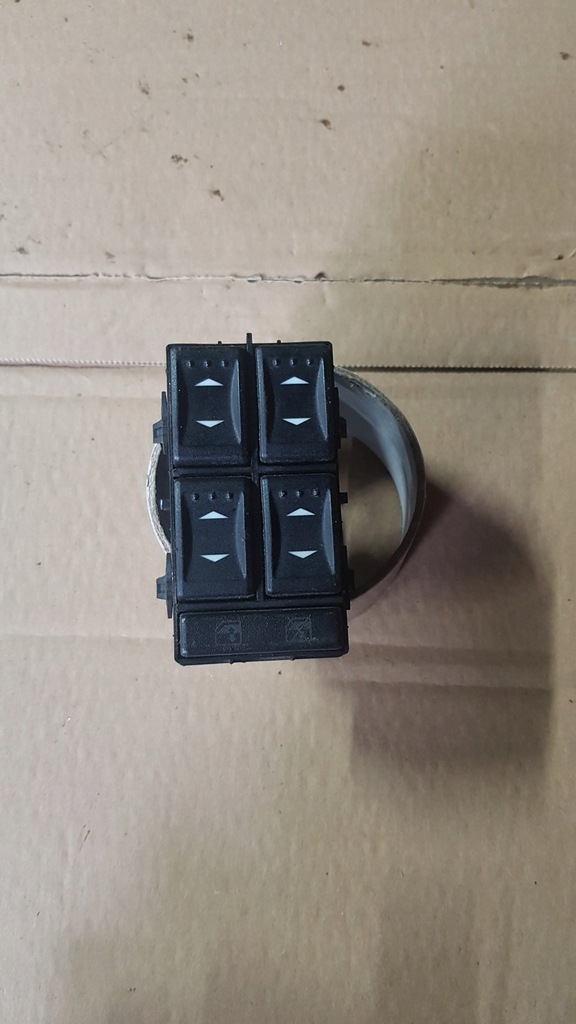 фото №1, Панель окон mondeo mk3 3s7t14a132ba