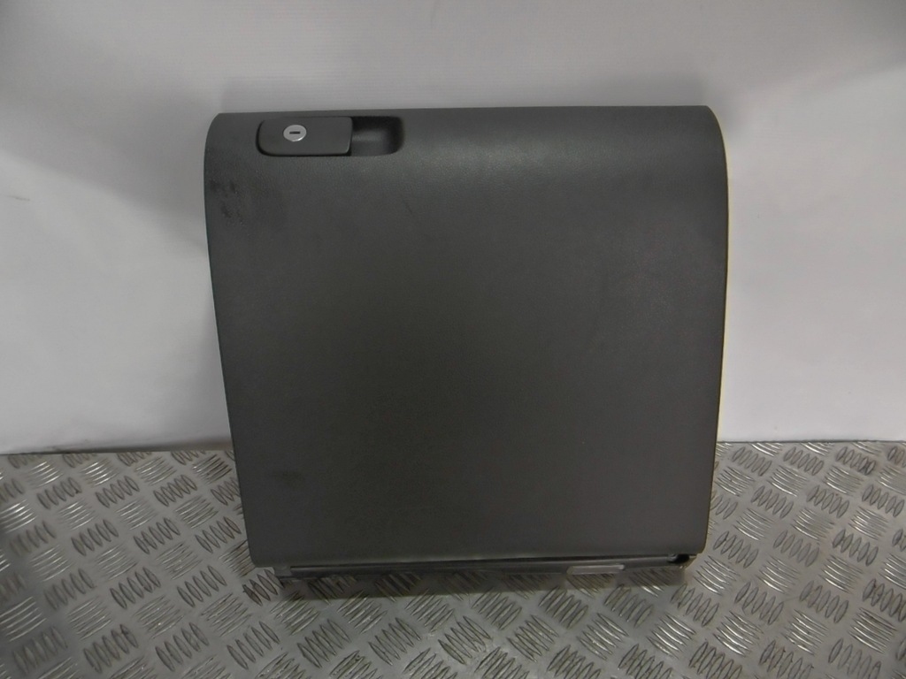 фото №1, Бардачок пассажира vw golf v plus