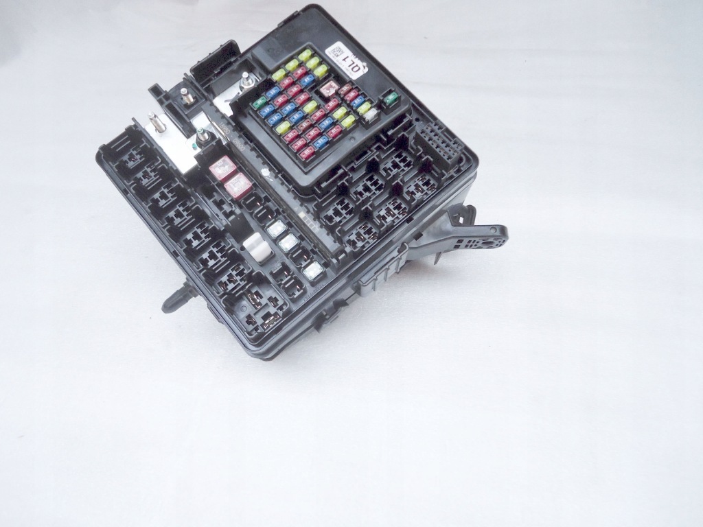 HYUNDAI TUCSON KIA SPORTAGE БЛОК ЗАПОБІЖНИКІВ